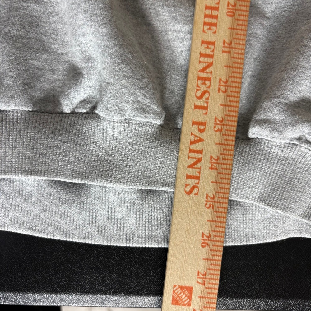 VTg Y2K Salem College Crewneck Sweatshirt Size L Gray Embroidered Pullover - Picture 13 of 14